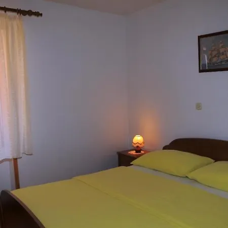 Apartment Radovan *